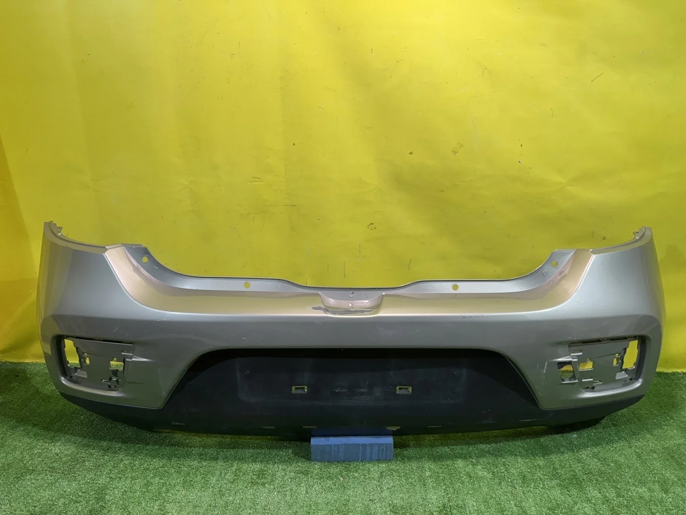Бампер задний Renault Sandero Stepway 2014