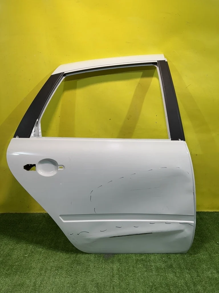 Дверь задняя правая Lada Granta 2013-