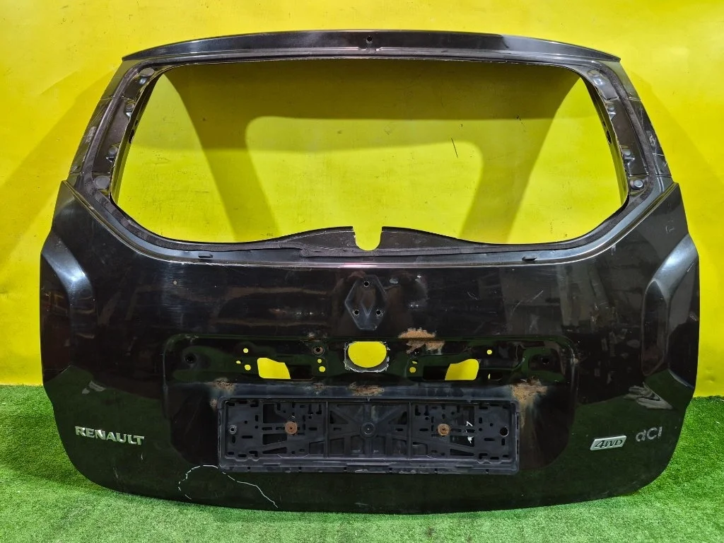Дверь багажника Renault Duster 2015