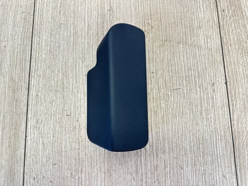 Ручка открывания капота VW Touareg 2 2010-2018 7P