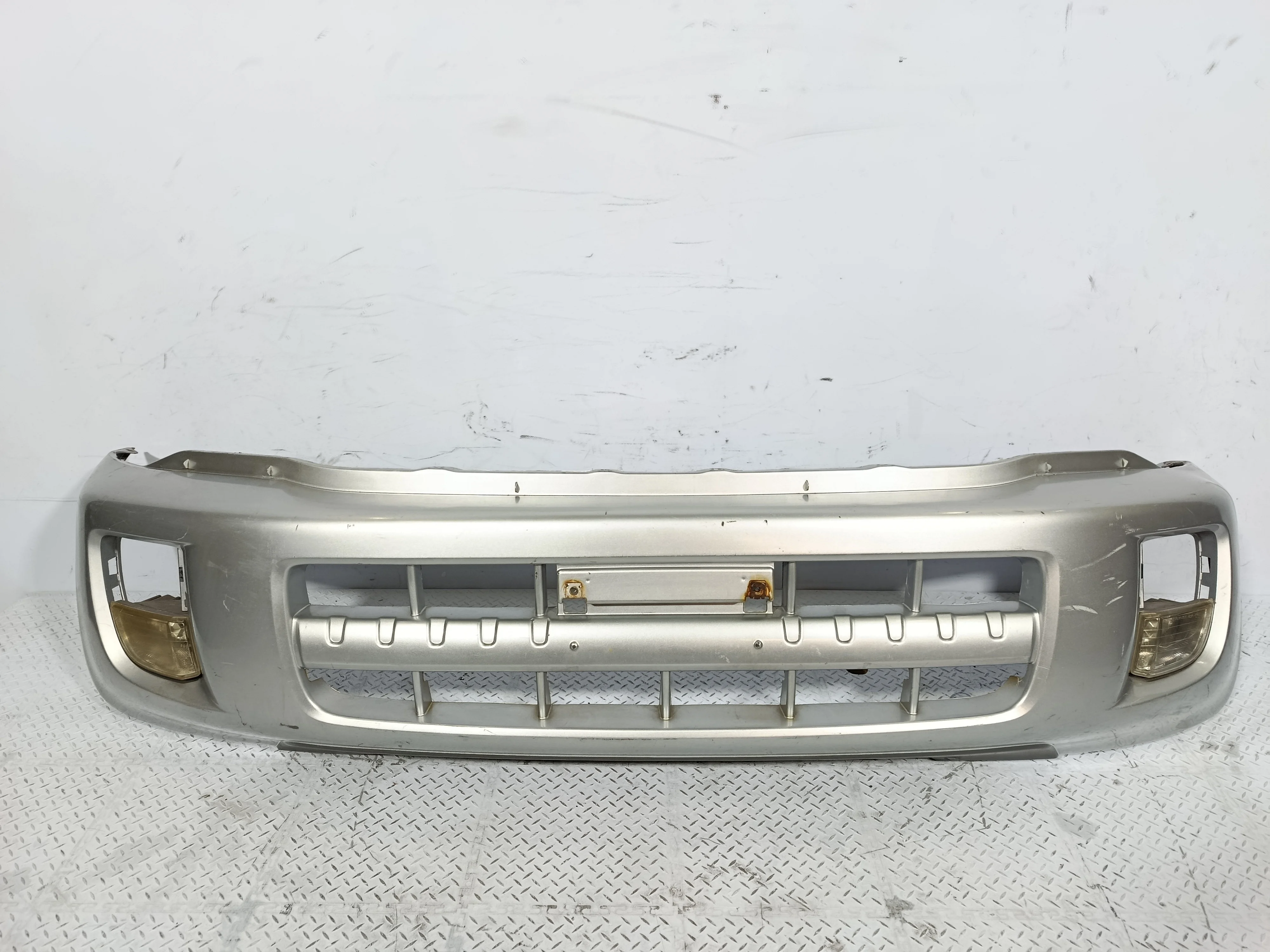 БАМПЕР TOYOTA RAV4 5211942905 ПЕРЕДНИЙ  серебро, 1D4 XE314