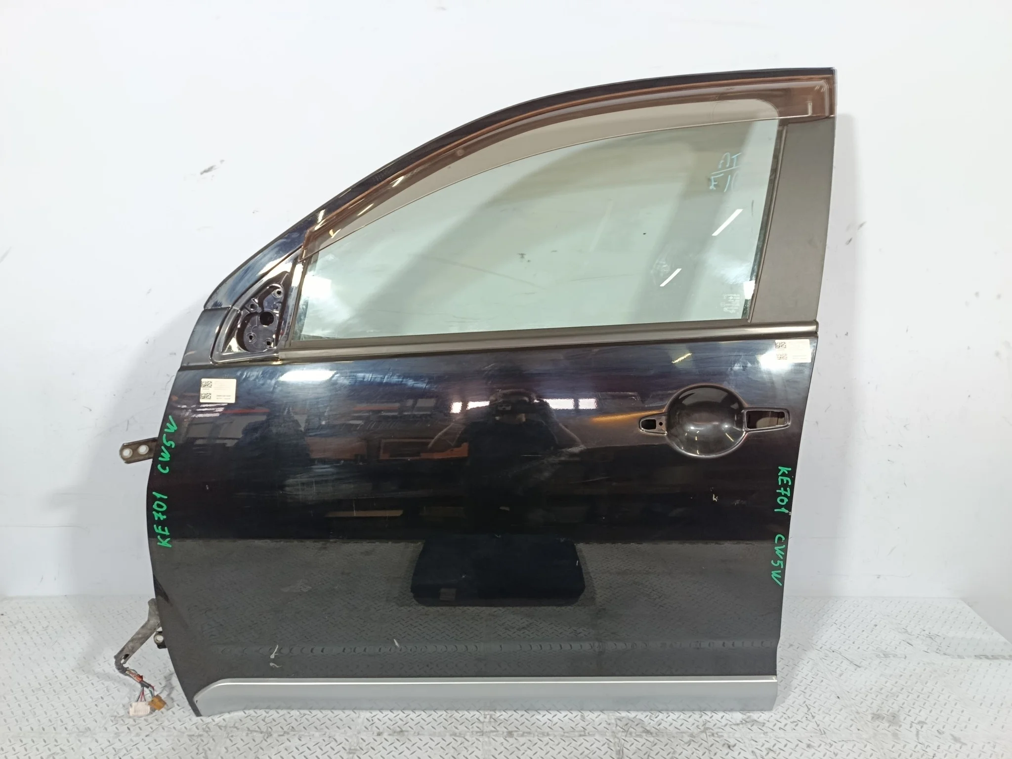 ДВЕРЬ CITROEN MITSUBISHI PEUGEOT 4007 C-CROSSER OUTLANDER 5700A277 ПЕРЕДНЯЯ ЛЕВАЯ черный, X42 KE701