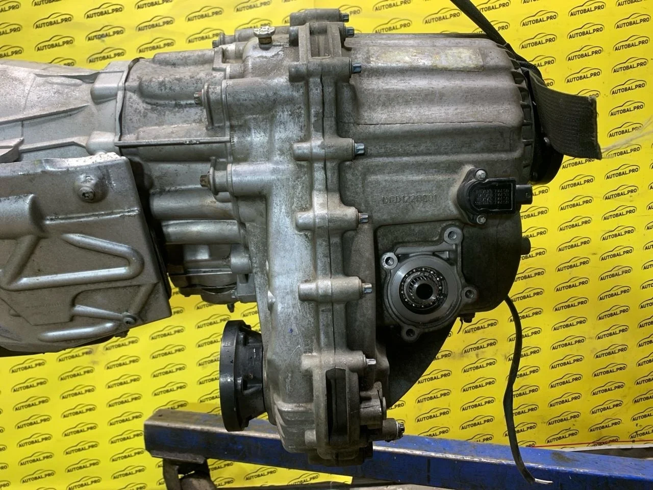 Раздаточная коробка Mercedes-Benz GL-Класс I X164 500 (2006-2009) 2006 A1642801000 5.5 I M273