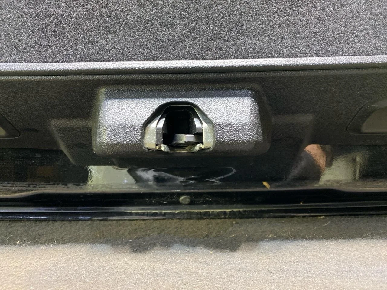 Замок багажника Mercedes-Benz GL-Класс I X164 500 (2006-2009) 2006 A1647400735 5.5 I M273
