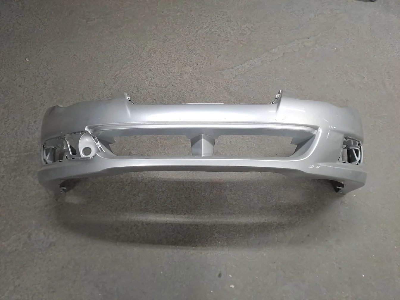 Бампер передний для Subaru Legacy B13 2003-2009