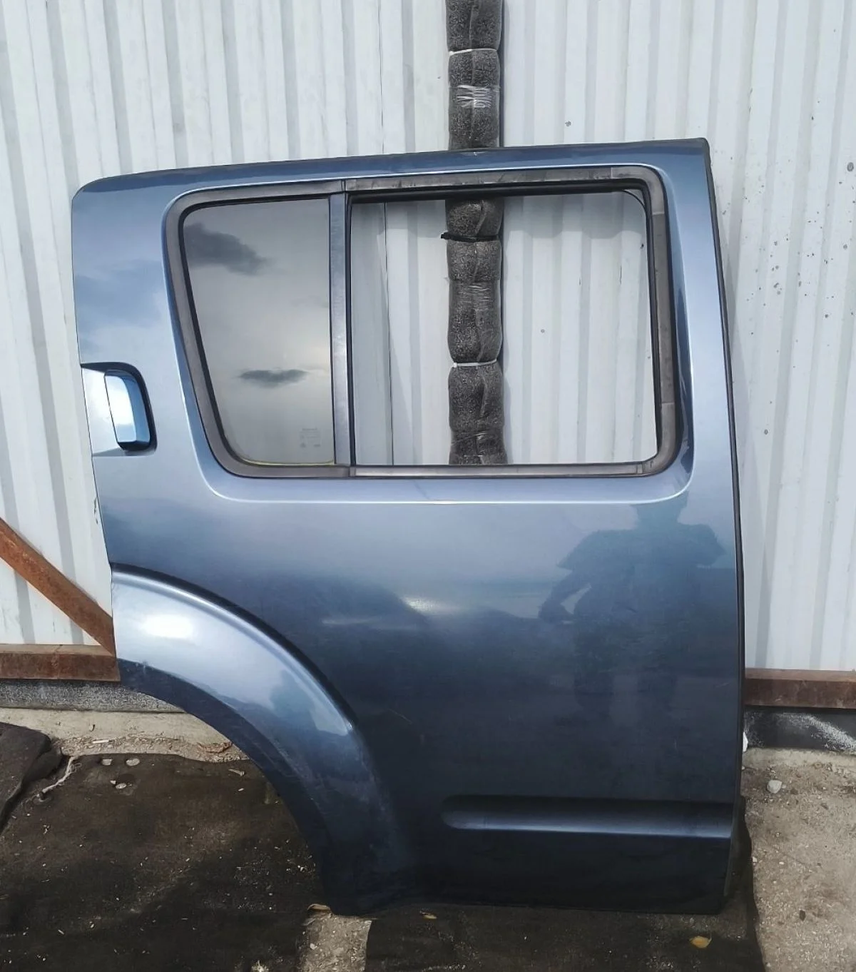 Дверь задняя правая Nissan Pathfinder III (2004—2010) 2008 B25 - GENUINE GRANITE