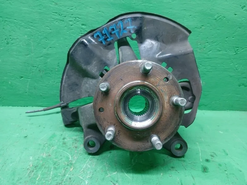 Кулак поворотный Mazda CX-9 2006-2012 L20633030A, передний левый
