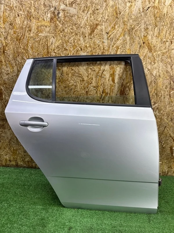 Дверь боковая Skoda Fabia 2 2007-2015