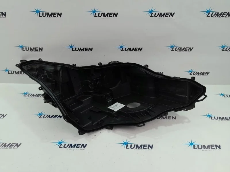 Корпус фары Lexus RX 2019- 8114548F70 4, правый