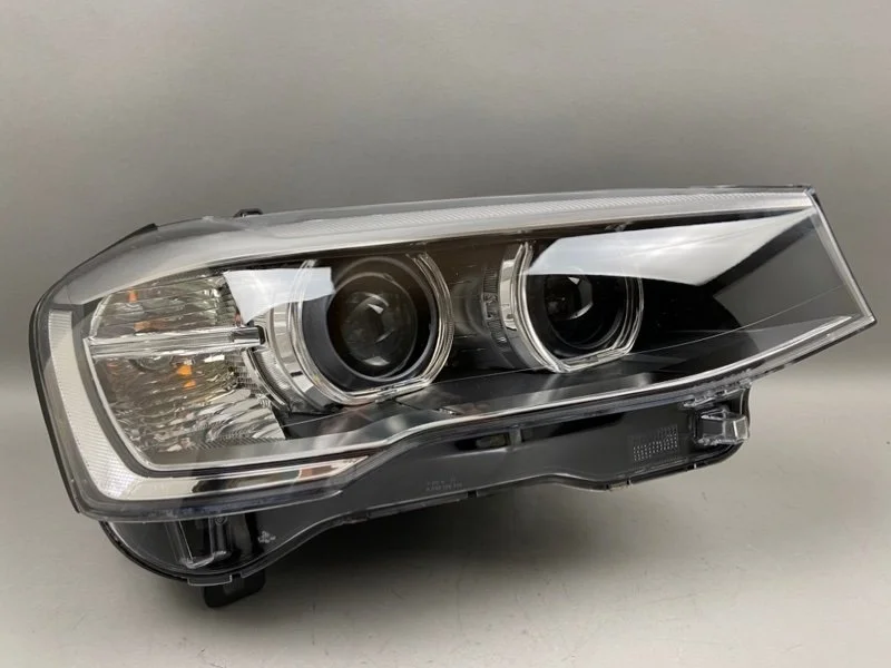 Фара BMW X3 2014-2017 63117401132 F25, правая