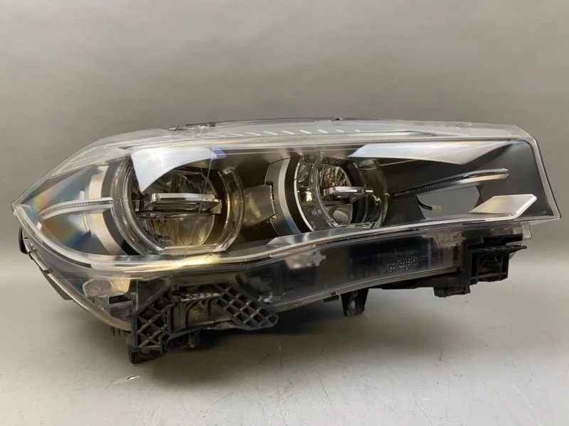 Фара BMW X5/X6 2014-2018 63117442648 F15/F16, правая