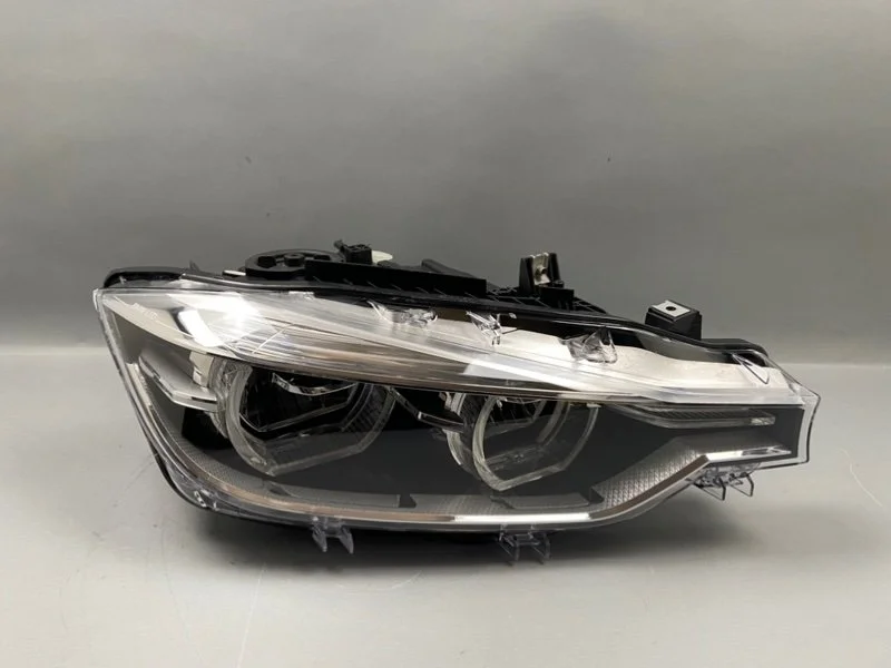 Фара BMW 3er 2015-2019 63117419634 F30, правая