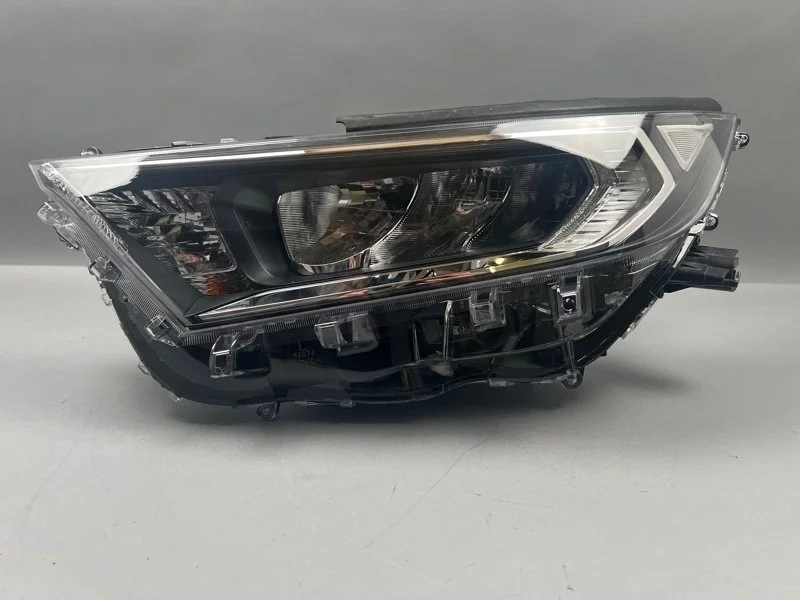 Фара Toyota RAV4 2018-н.в. 8118542842 U50, передняя левая
