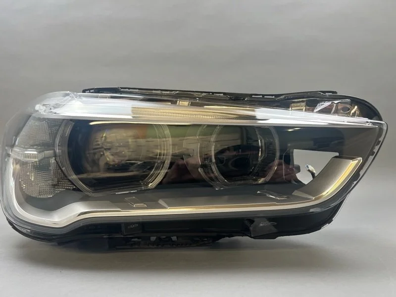 Фара BMW X1 2015-2019 63117495004 F48, передняя правая