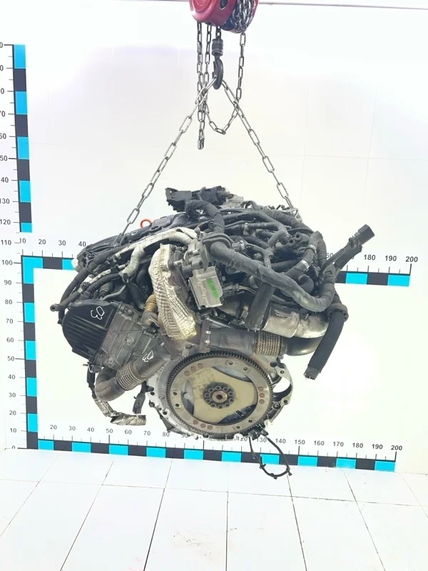 Двигатель Audi Q7 059100099E CRC
