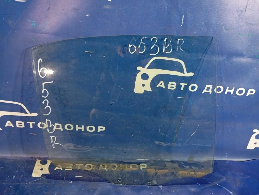 стекло MITSUBISHI GALANT EA7A - R MR415142