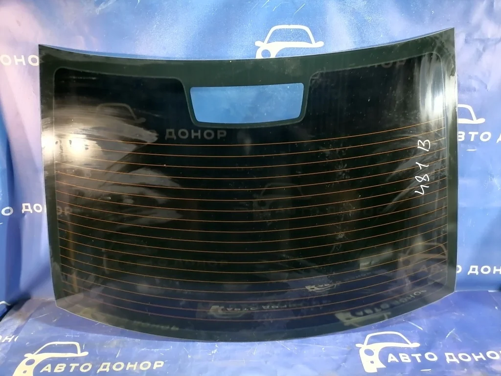 стекло заднее FORD FOCUS CB4 - R 1362994