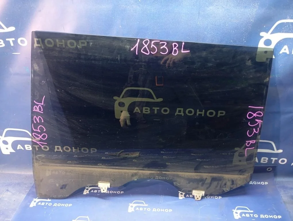стекло NISSAN SERENA RC24 - R 823014N203