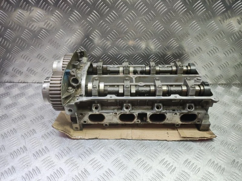 Головка блока цилиндров Ford Focus 2 1698720 MK2 HXDA