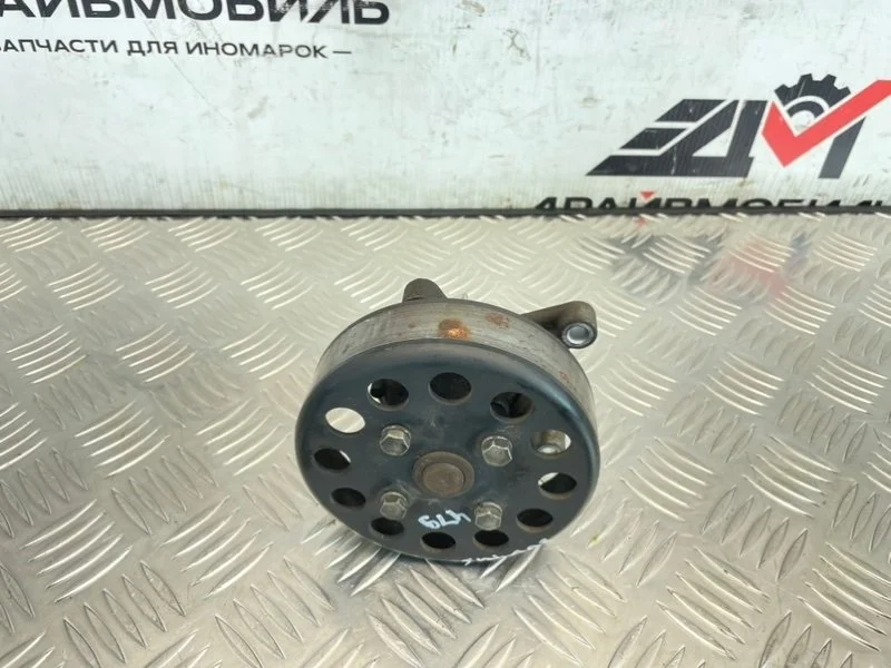 помпа водяная Hyundai Solaris 2013 RB G4FC