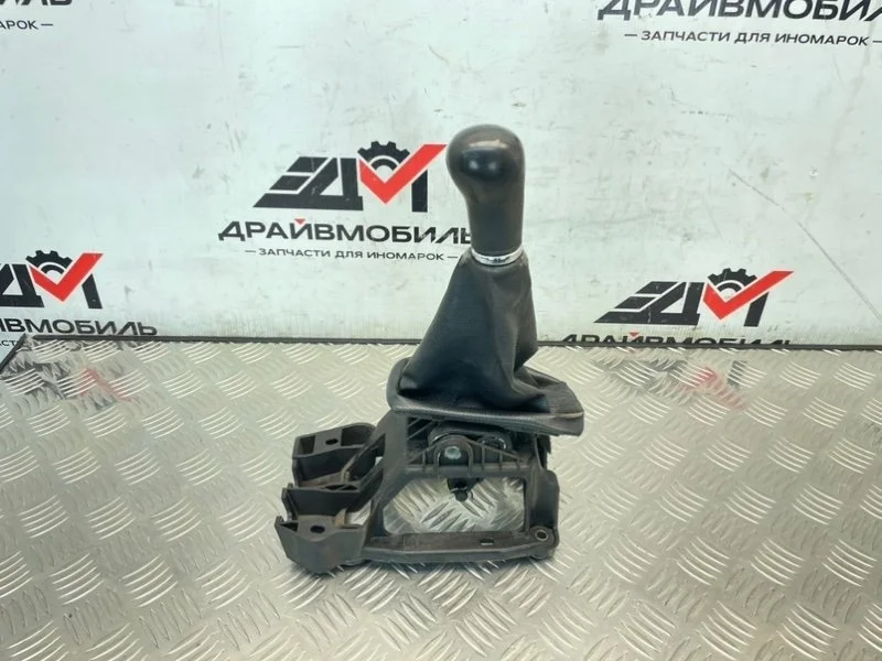 кулиса МКПП toyota corolla 2005 ZZE120 4ZZFE