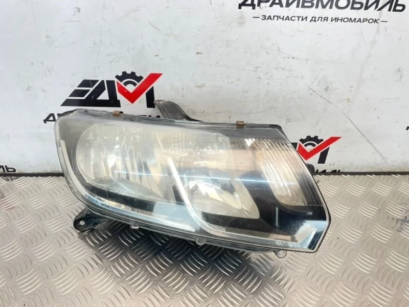 фара Renault Logan 2014 L8MT K4M2842