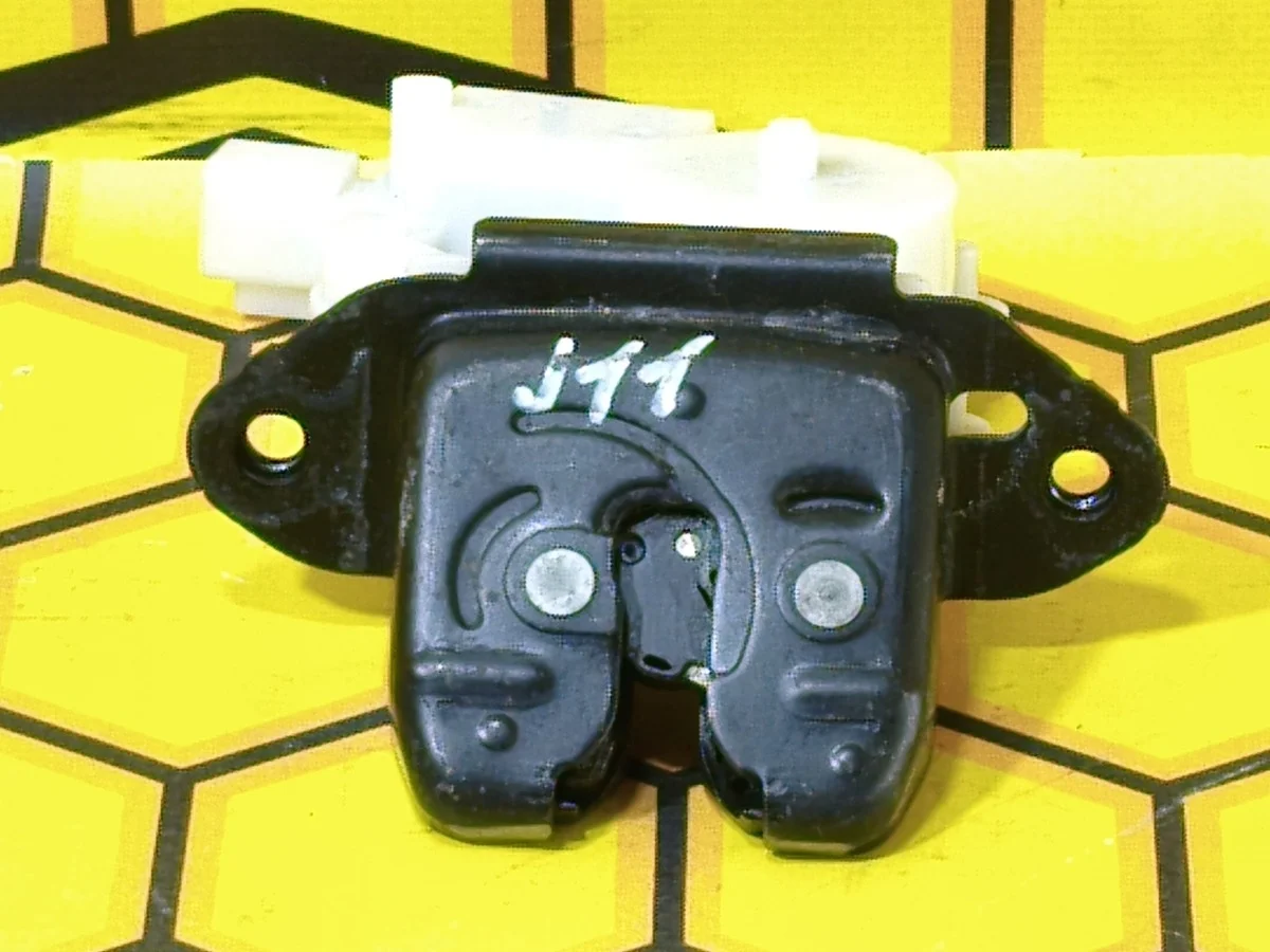 Замок багажника Nissan Qashqai 2019 905024EA1B J11 MR20DD