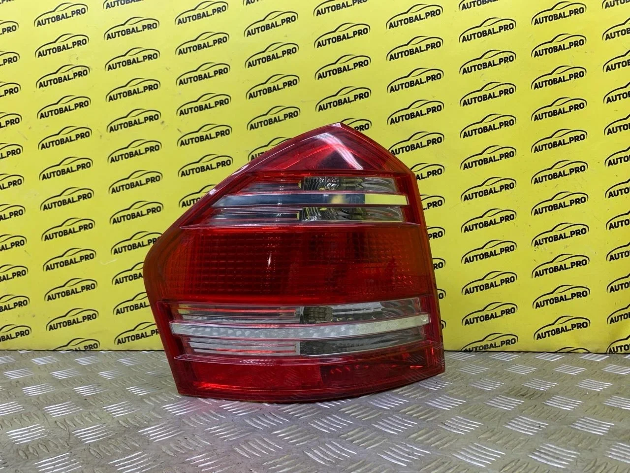 Фонарь задний левый Mercedes-Benz GL-Класс I X164 500 (2006-2009) 2006 A1648200564 5.5 I M273