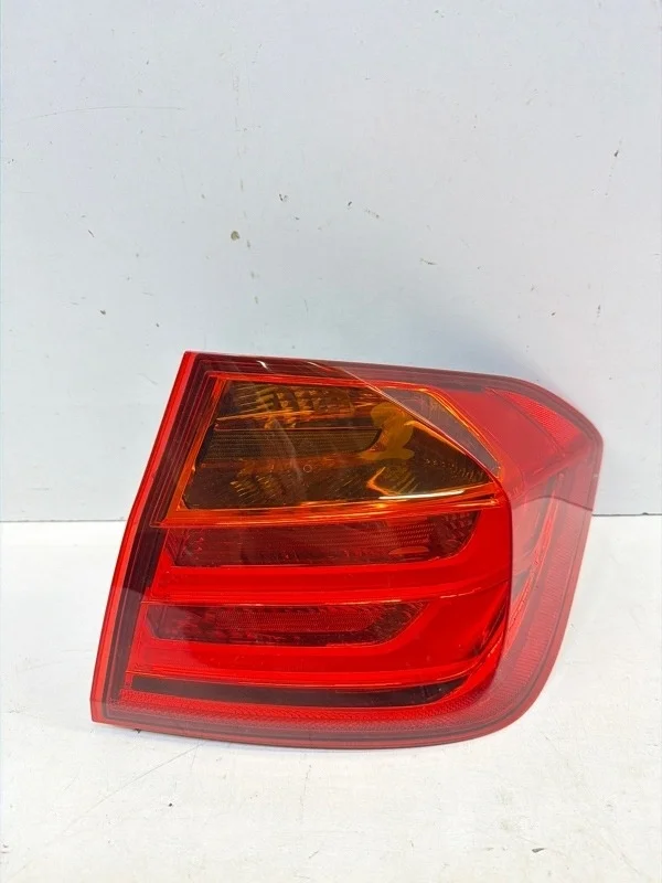 Фонарь BMW 3-Series 2012-2015 F30