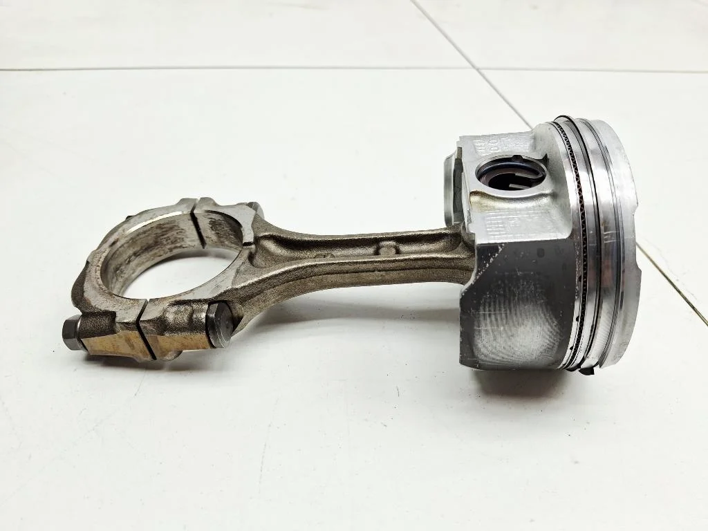 Поршень с шатуном Subaru Impreza XV 2011 G12, GE, GH