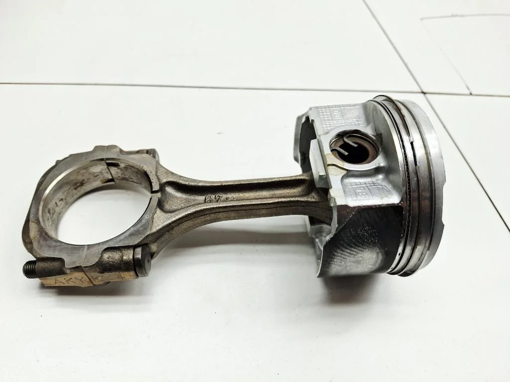 Поршень с шатуном Subaru Impreza XV 2011 G12, GE, GH