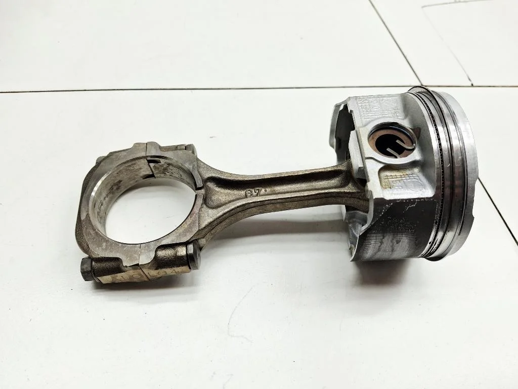 Поршень с шатуном Subaru Impreza XV 2011 G12, GE, GH