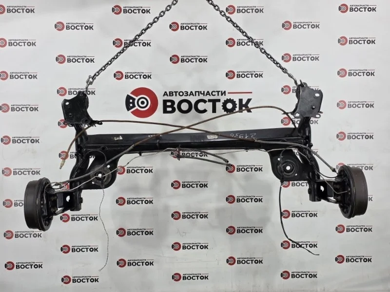 Балка задняя RENAULT DUSTER 2017 555016666R HSA F4R