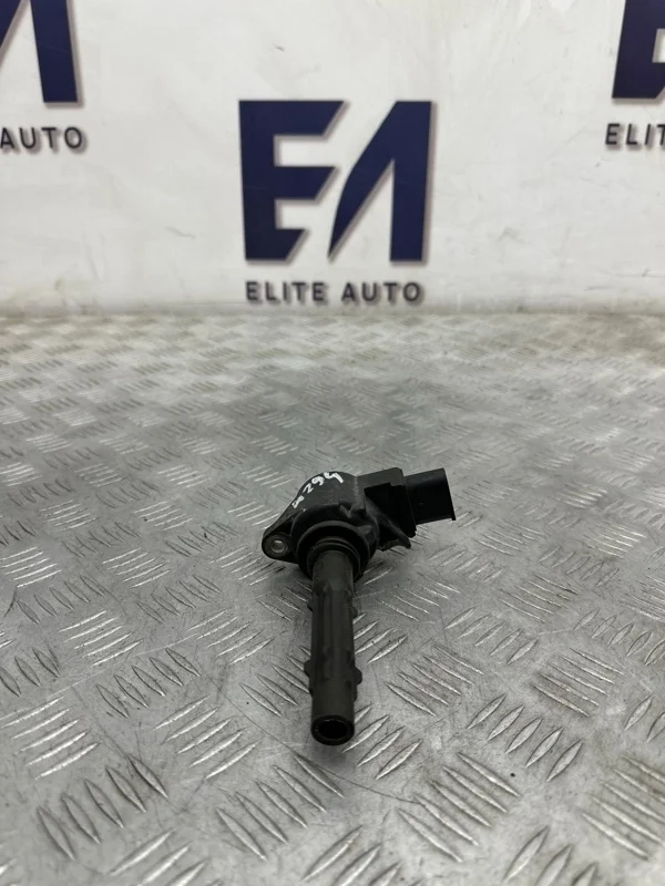 Катушка зажигания Mercedes E 2010 A0001502780 W212 3.5