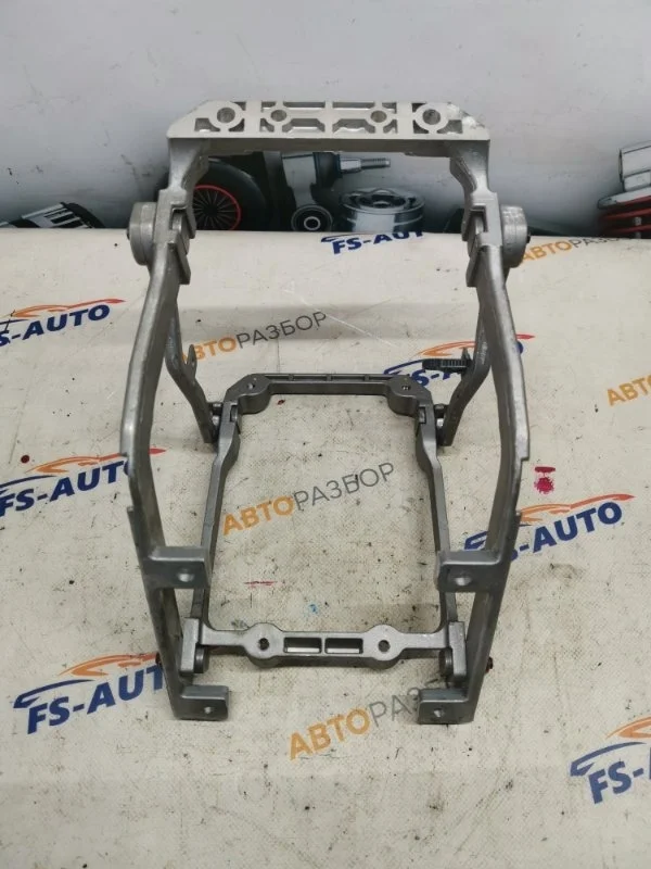Усилитель торпедо Hyundai Tucson 2007 467102E000 JM 2.0 G4GC, передний