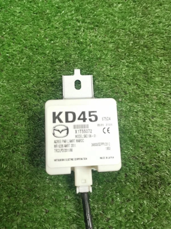 Блок управления антенной Mazda CX-5 2013 KD45675D4 SUV 2.2D SHY1