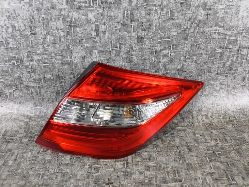 Фонарь в крыло правый Honda Crosstour TF