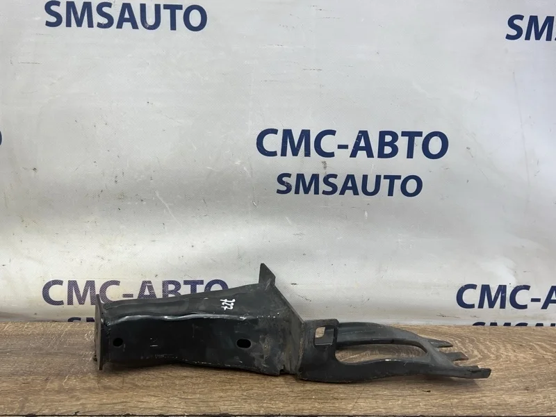 Кронштейн усилителя бампера Volvo XC60 31329436 XC60, передний правый