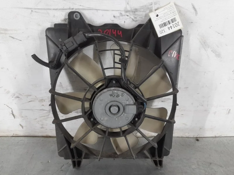 Диффузор вентилятора в сборе Honda Civic 8 2006-2011 19015RNAA01 4D