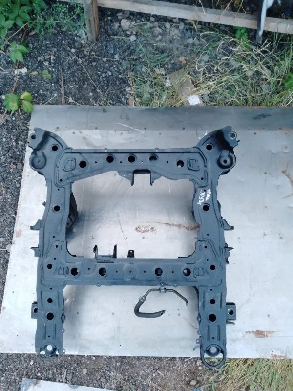 Подрамник Suzuki Grand Vitara 2006-2015 4580080K00, передний