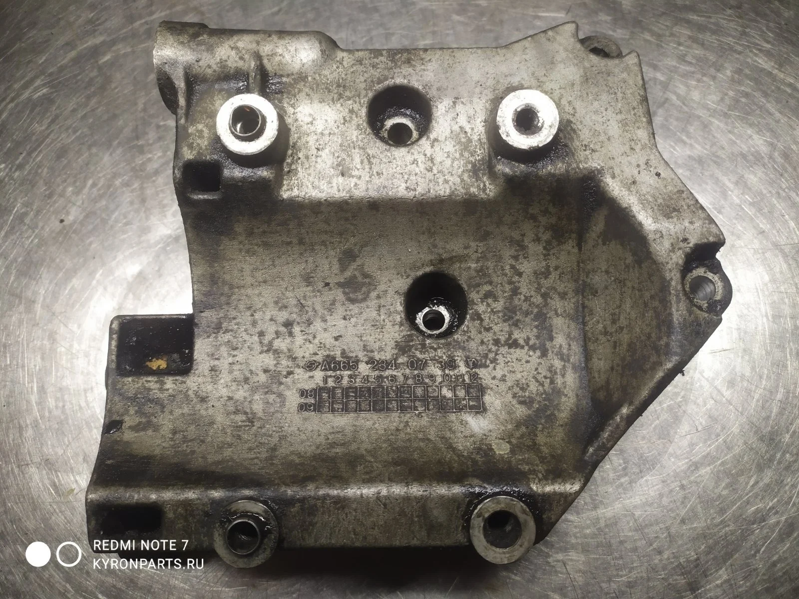 Кронштейн компрессора кондиционера Ssangyong Kyron 2007 D100