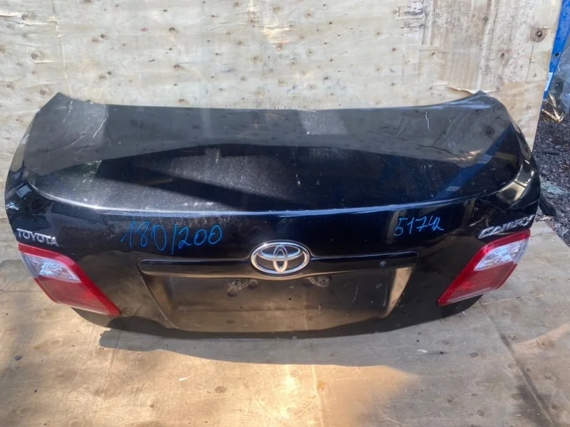 Крышка багажника Toyota Camry 2006-2011 6440133401 40