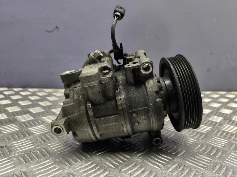 Компрессор кондиционера Audi A6 2010 4F0260805AF C6 CAJA