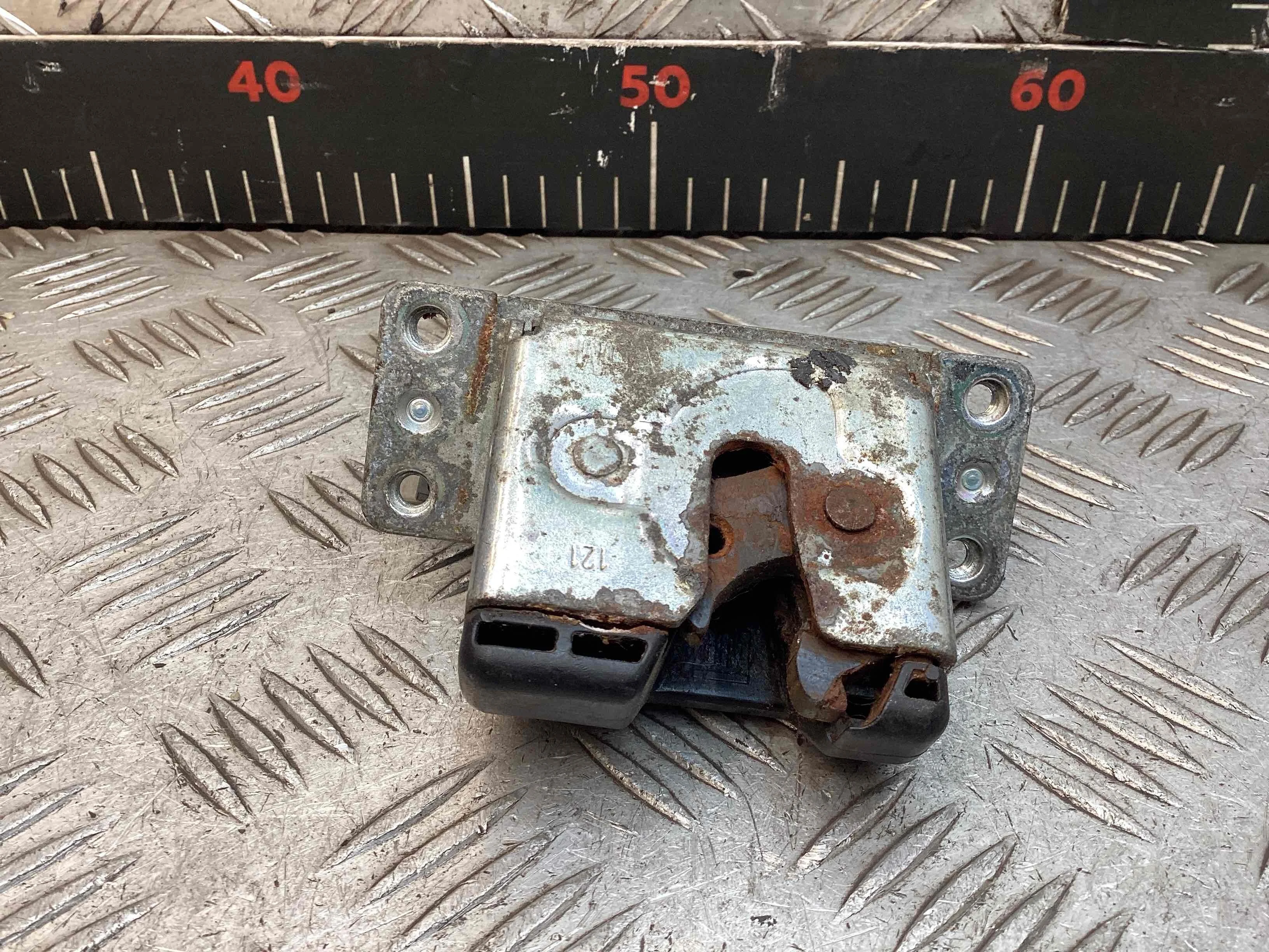Замок багажника Opel Zafira Zafira A 1999-2003 2001 2,0  Бензин МКПП Минивэн.