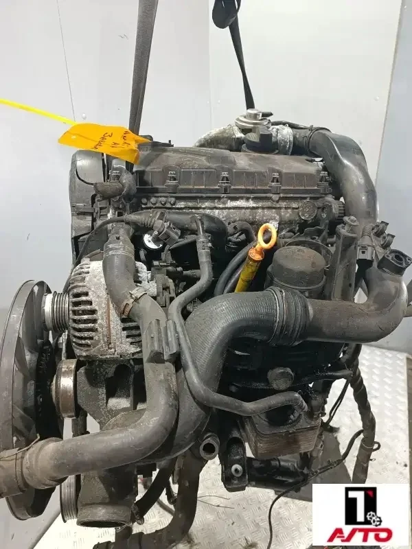 Двигатель,AWX,Audi A4 B8 2001