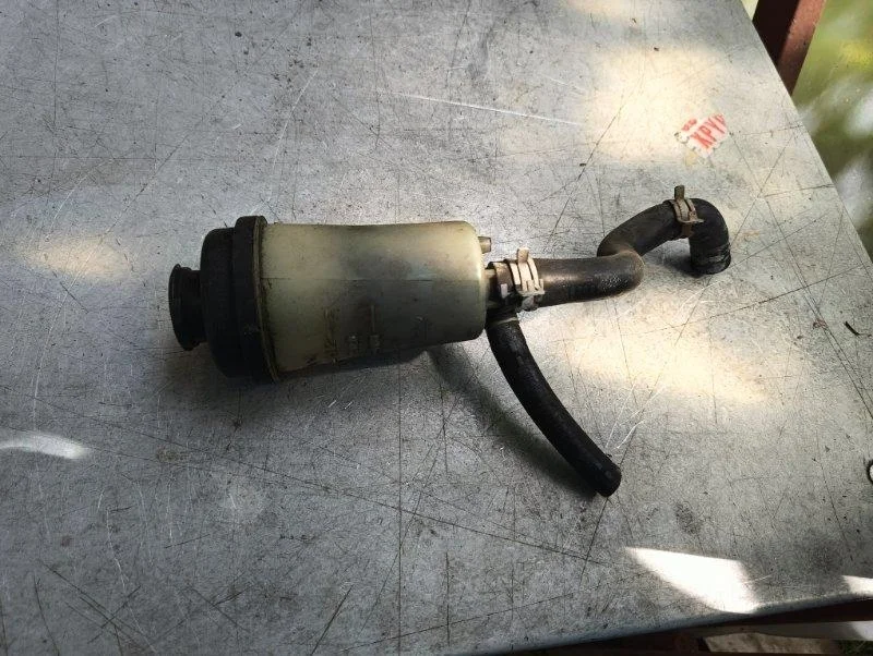 Бачок гур ford Focus 2 2005-2011