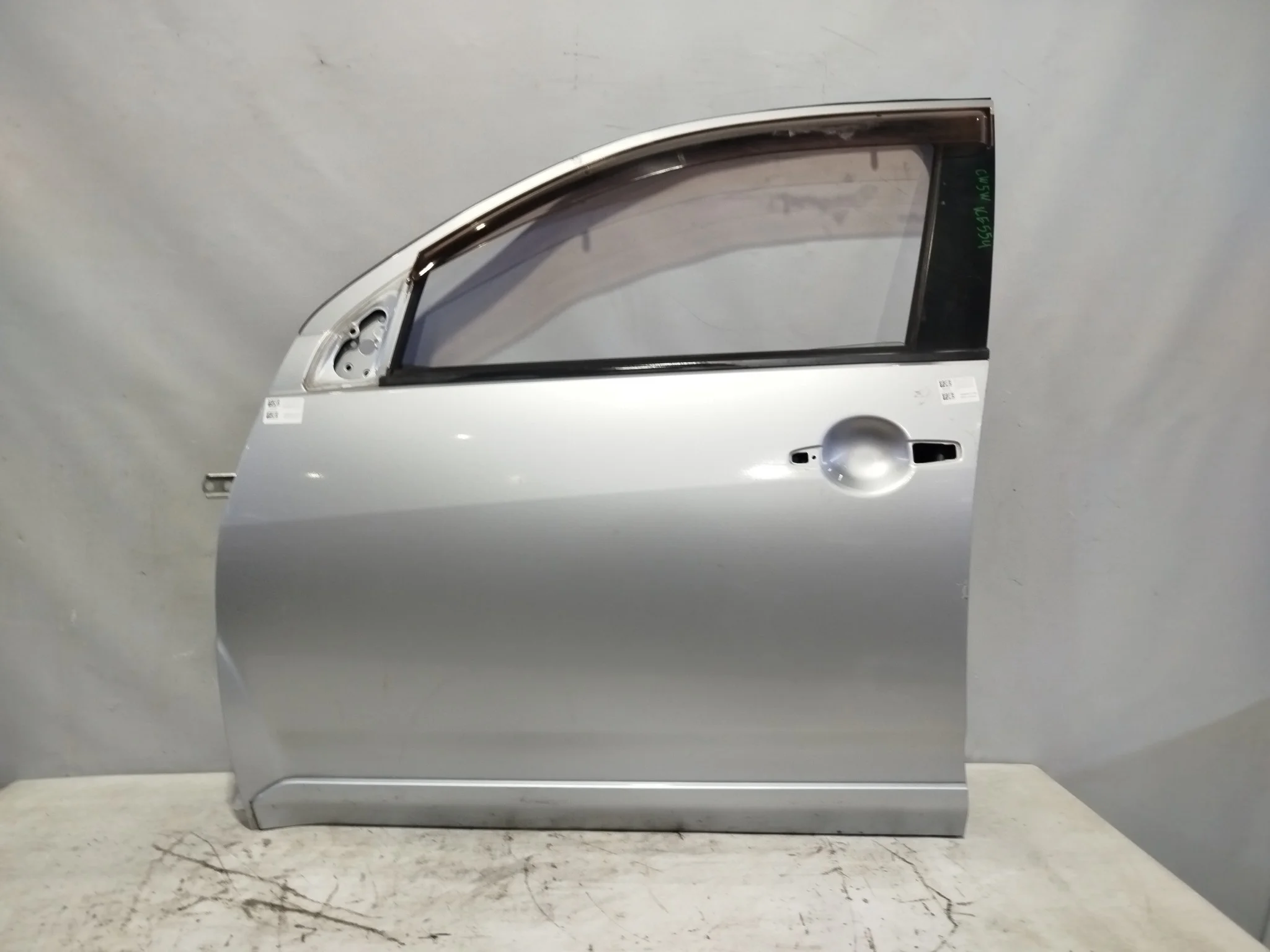 ДВЕРЬ CITROEN MITSUBISHI PEUGEOT 4007 C-CROSSER OUTLANDER 5700A277 ПЕРЕДНЯЯ ЛЕВАЯ серебро, A31 KE554