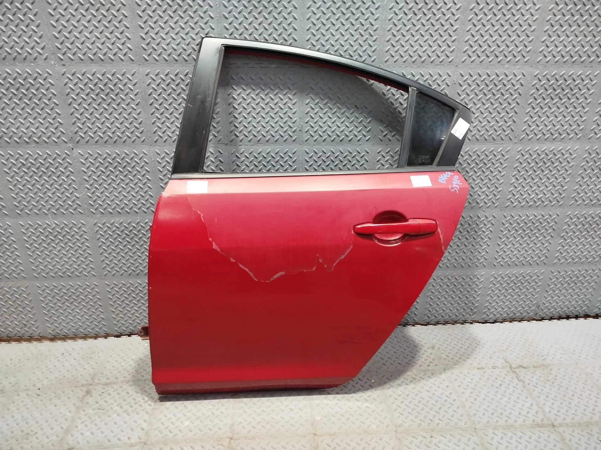 ДВЕРЬ MAZDA AXELA MAZDA3 BNYV7302X ЗАДНЯЯ ЛЕВАЯ  красный, 27A S3910