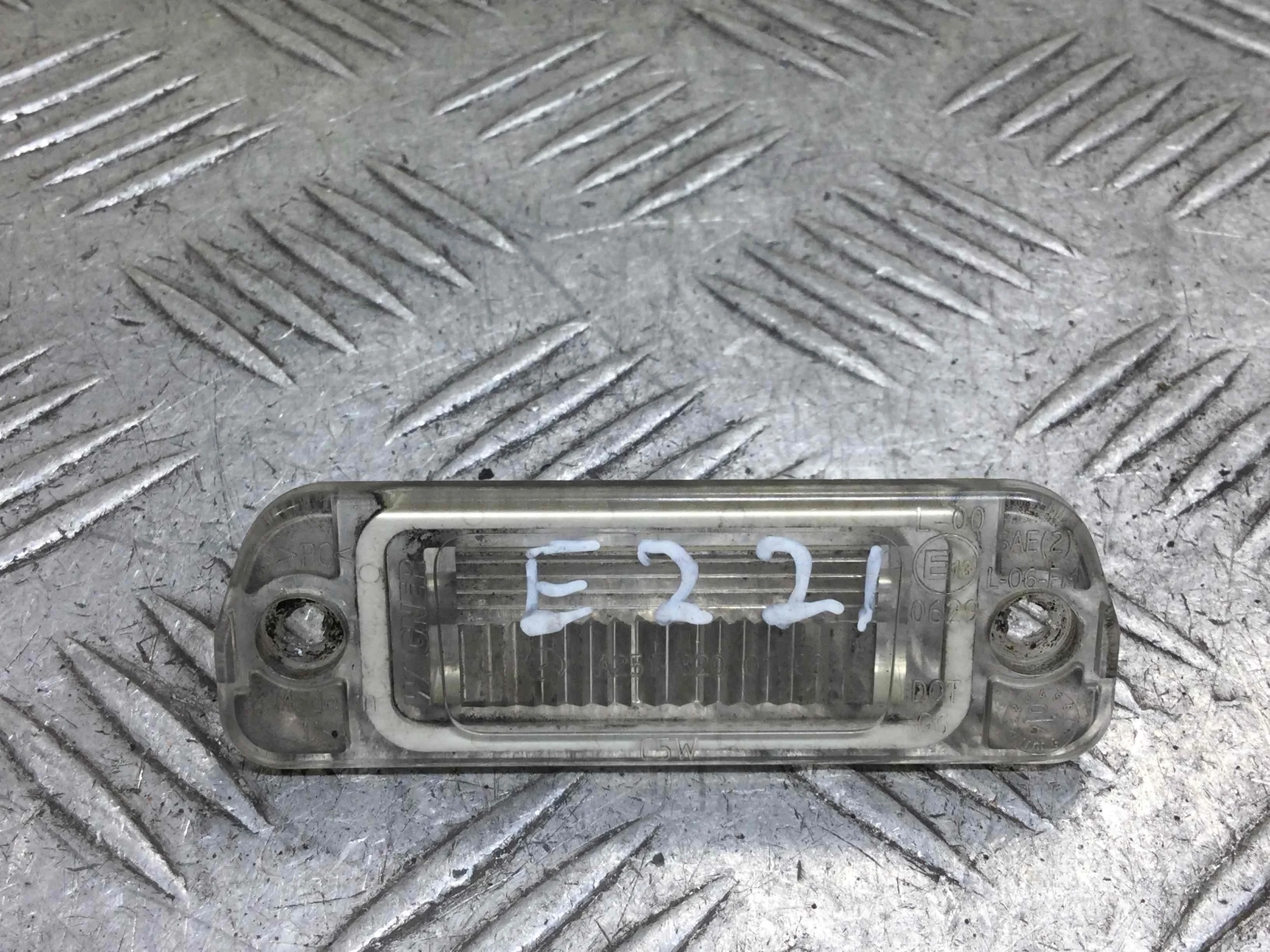 Подсветка номера Mercedes ML W164 (2005-2008) дизель 3.0 CDI Автомат Внедорожник