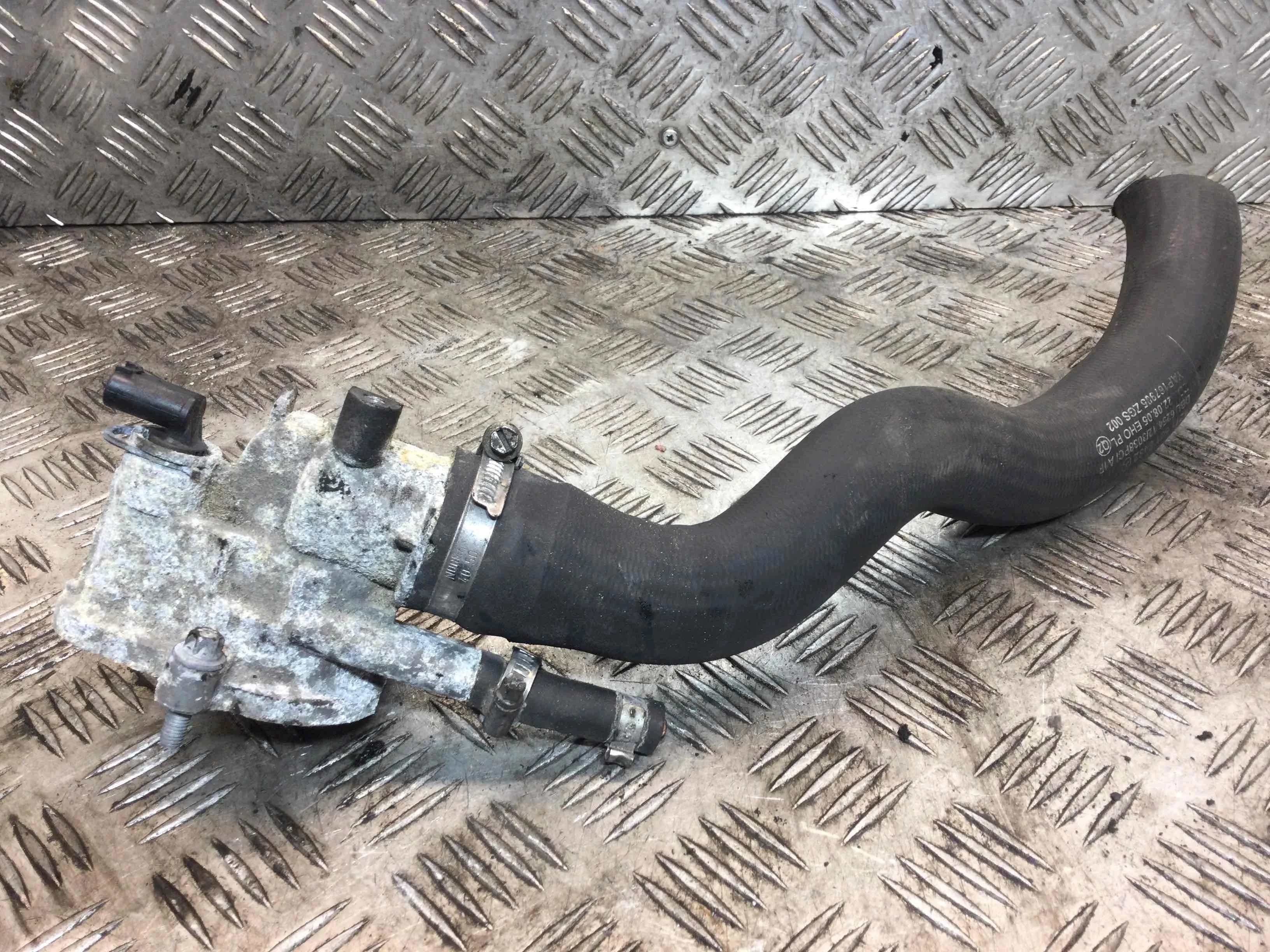 Корпус термостата Mercedes E-klasse E-klasse (W211) 2002 - 2009 дизель 2.2 CDI Автомат Седан
